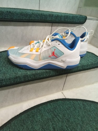 Nike jordan one - one, take